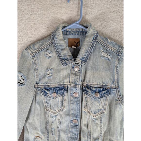 American Eagle Jacket Womens Medium Blue Distressed Denim Trucker Preppy - Picture 7 of 16